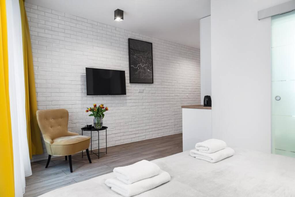 Househost Apartment: Miodowa 42/8B Street Krakow Exterior photo